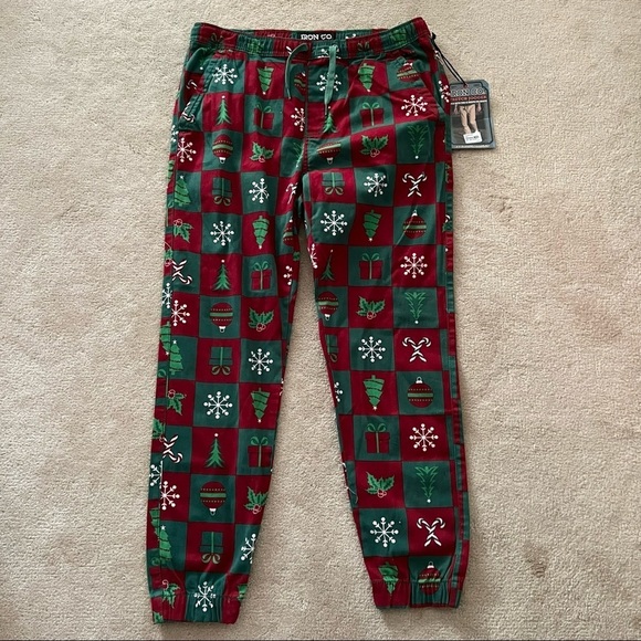 🎄 NWT Iron Co. Christmas Jogger Pants Medium - Picture 2 of 14
